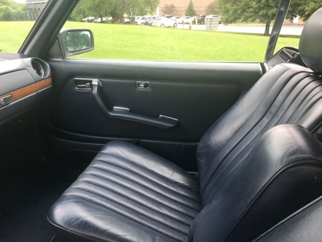1984 mercedes-benz 300cd silver blue leather 87k miles beautiful example