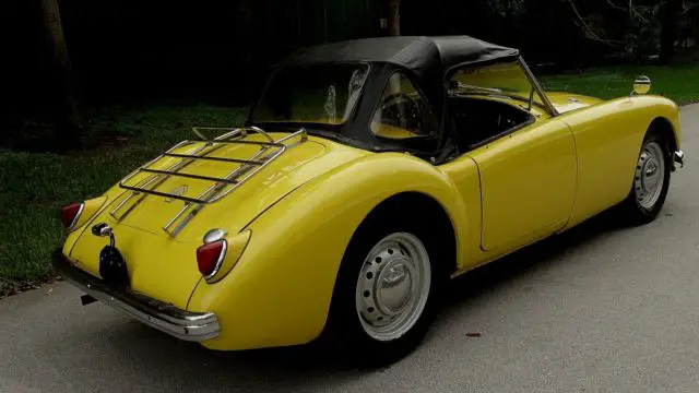 1958 mga british sports car very collectible with antique status in nice shape