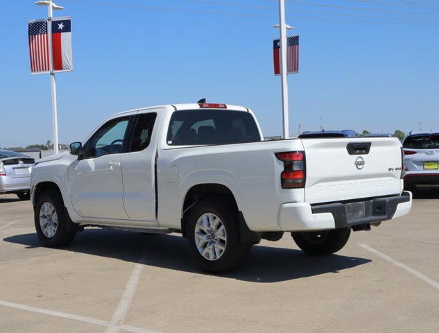 2022 nissan frontier sv