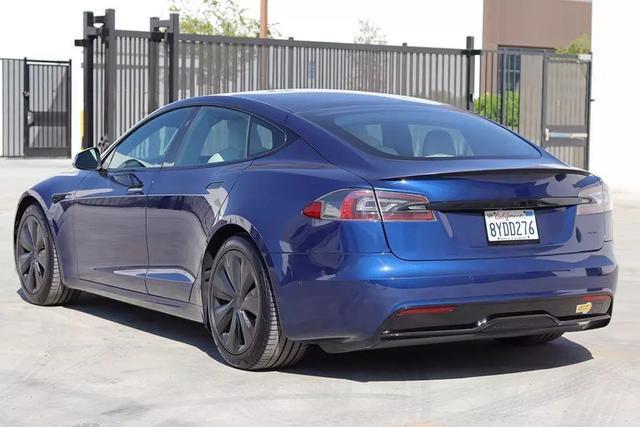 2021 tesla model s plaid