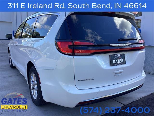 2022 chrysler pacifica touring l