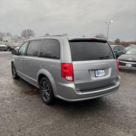 2018 dodge grand caravan gt