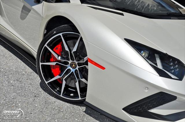2017 lamborghini aventador lp750-4 superveloce