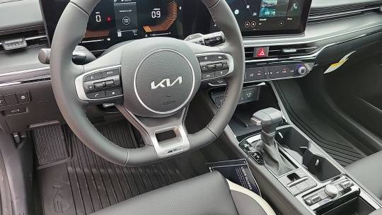 new 2025 kia k5 gt-line fwd