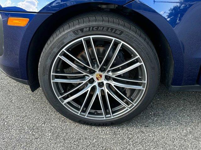 2024 porsche macan