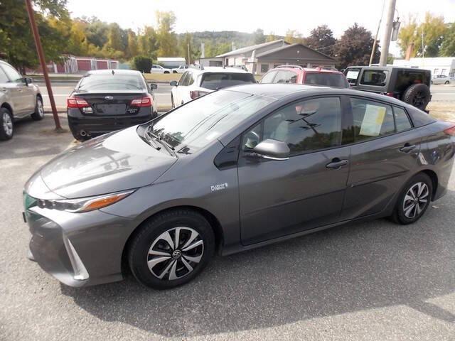 2017 toyota prius prime plus