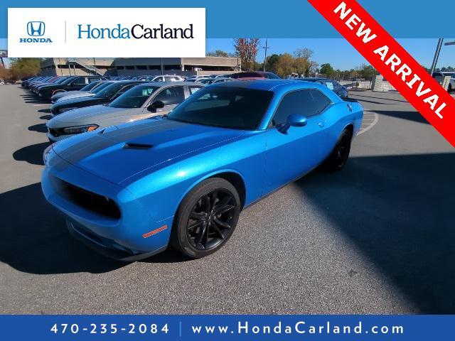 2018 dodge challenger sxt