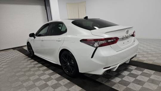 2022 toyota camry xse