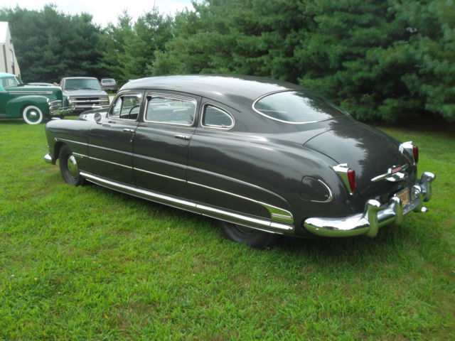 hudson , mono-built , step-down commodore 6 sedan