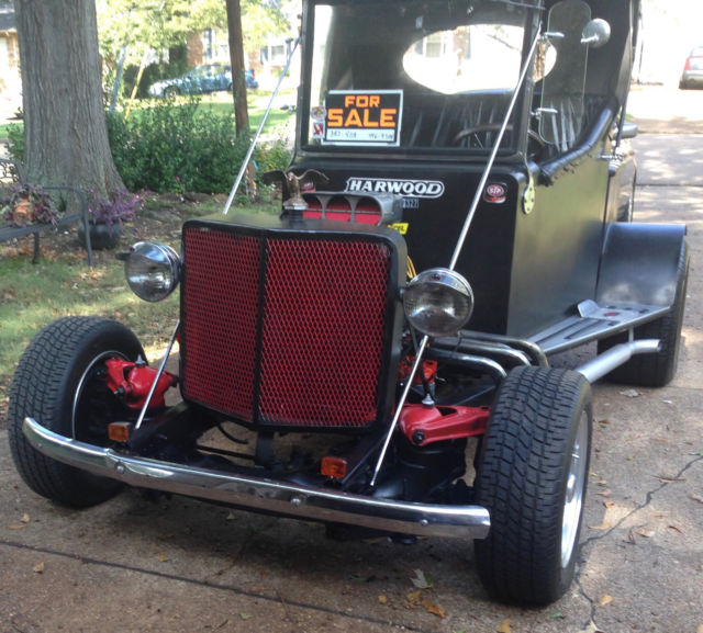 1927 ford model t-replica - top comes off- brand new engine