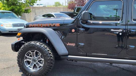 2024 Jeep Gladiator