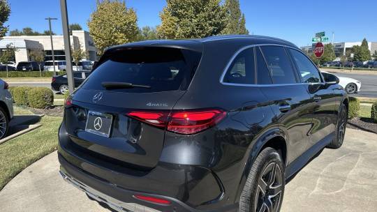 2025 Mercedes-Benz GLC
