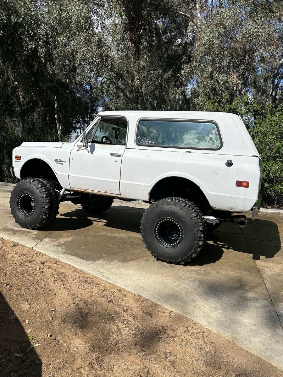 1969 chevrolet blazer white