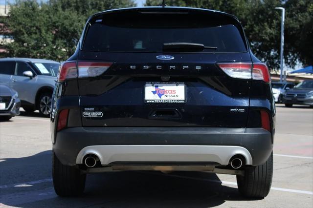2021 ford escape se