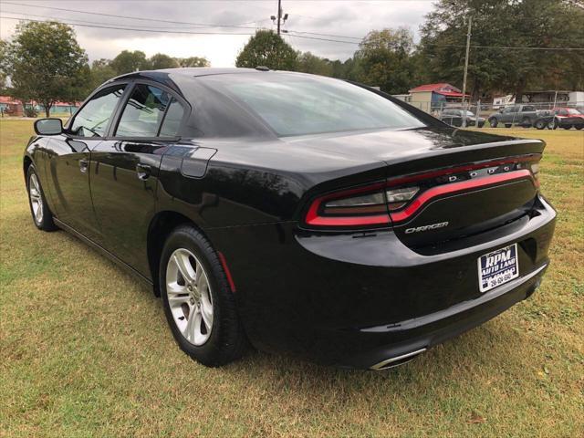 2016 dodge charger se