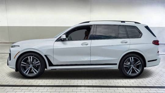 2025 BMW X7