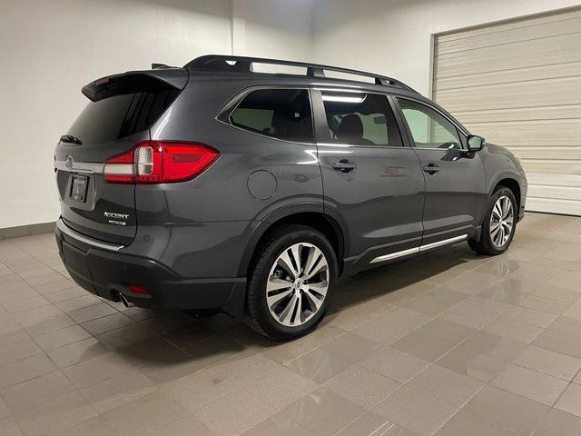 2022 subaru ascent limited 7-passenger