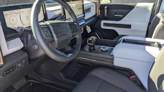 2025 GMC Hummer EV