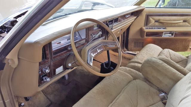 lincoln continental town car