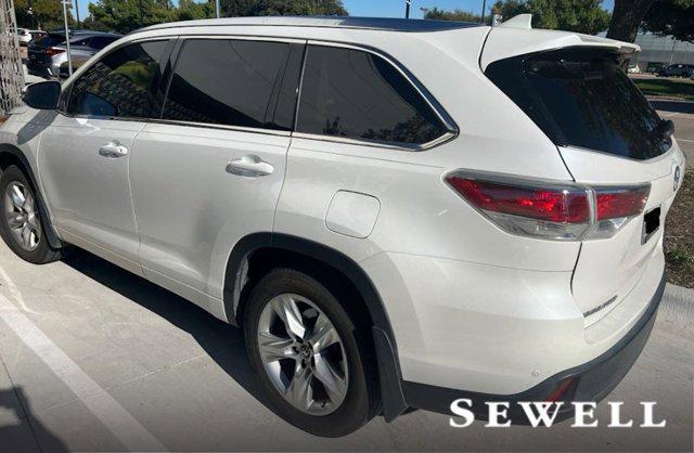 2016 toyota highlander limited