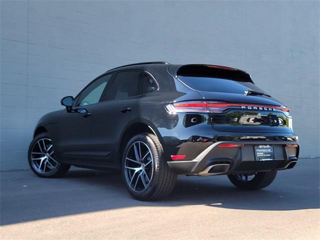 2024 porsche macan