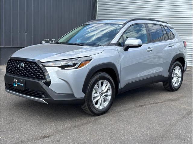 2024 toyota corolla cross le