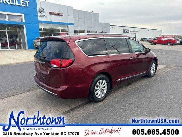 2018 chrysler pacifica touring-l plus