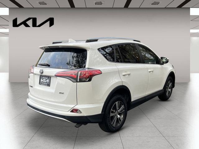 2016 toyota rav4 xle