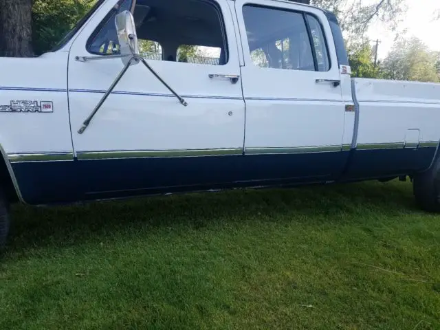 7-day no reserve auction 1986 gmc high sierra 2500 crew cab 3+3 long bed 2wd