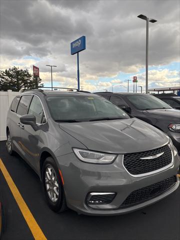 2022 chrysler pacifica touring l