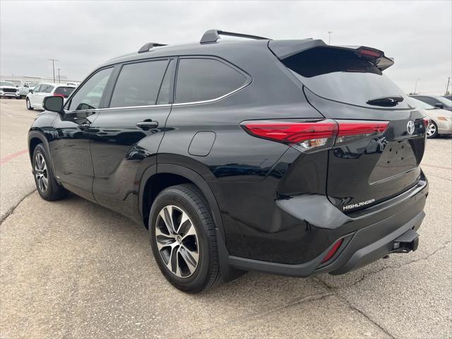2023 toyota highlander hybrid xle