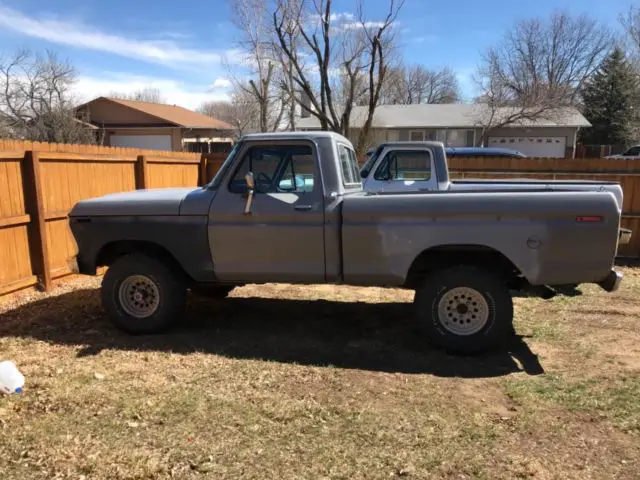 1976 ford f-100 4x4 - it has a 360 and 4 speed trans comes with extra motor