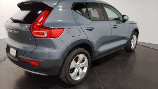 2022 Volvo XC40