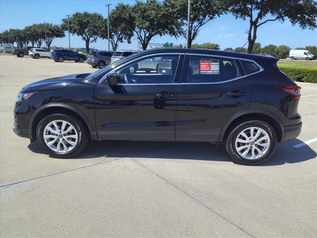 2022 nissan rogue sport s