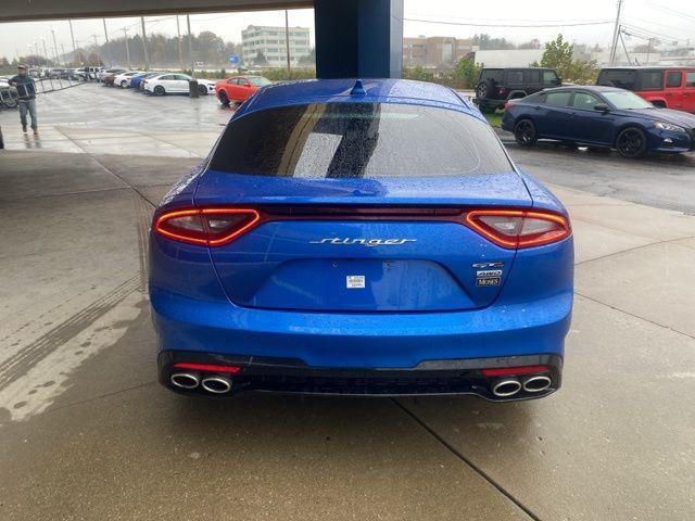 2021 kia stinger gt-line