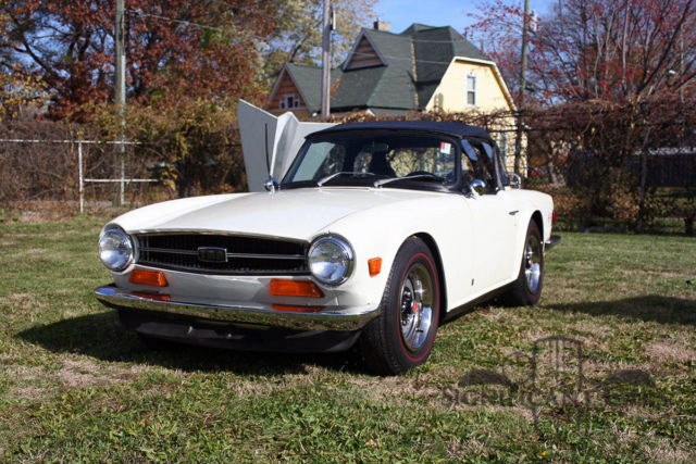 1972 triumph tr6 - triple webers!