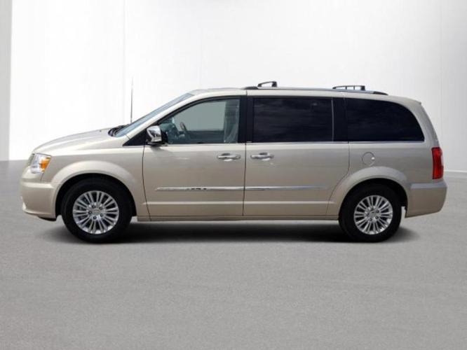 2014 chrysler town and country limited limited 4dr mini-van for sale in crystal, idaho