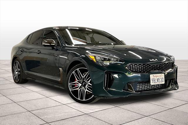 2022 kia stinger gt2