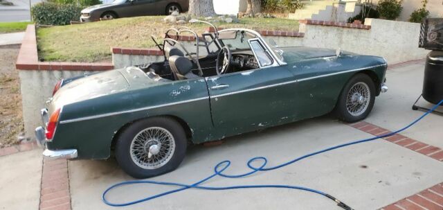1967 mgb solid rust free complete
