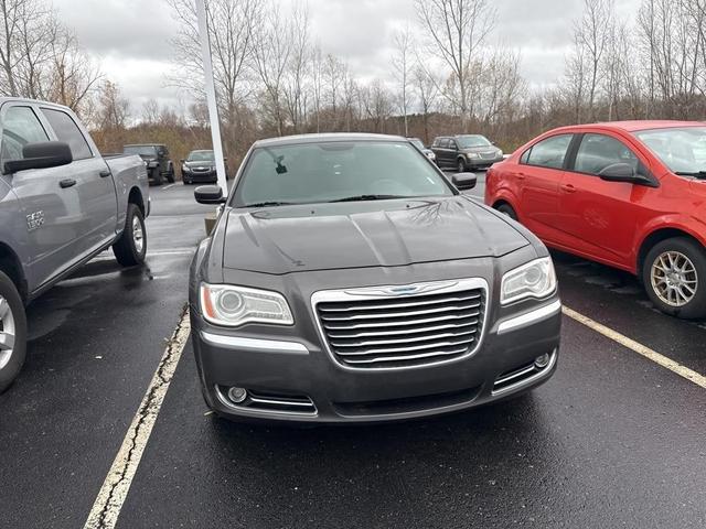 2014 chrysler 300 base
