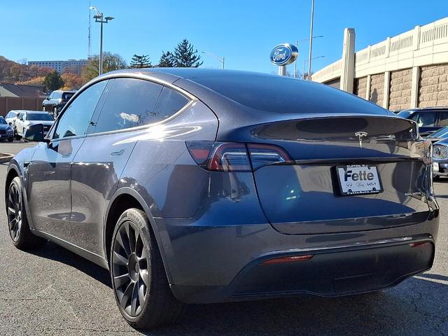 2022 tesla model y long range