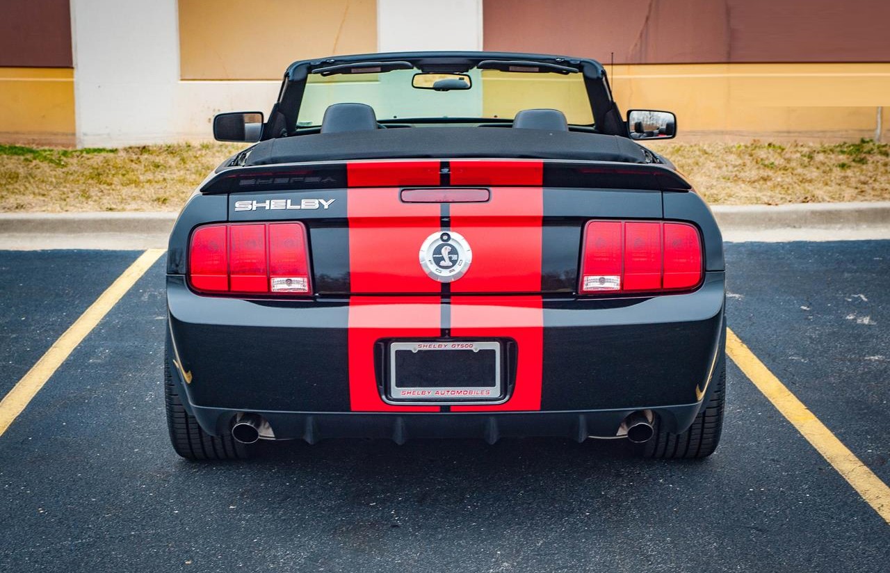 2008 ford mustang
