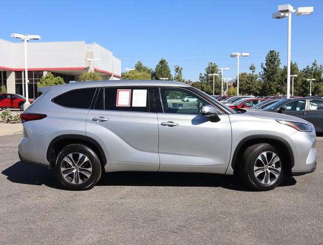 2021 toyota highlander xle