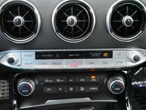 2018 kia stinger in milwaukee, wisconsin