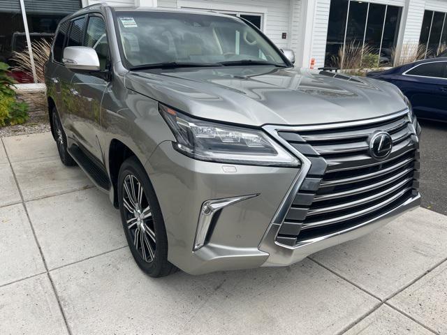2021 lexus lx 570 base