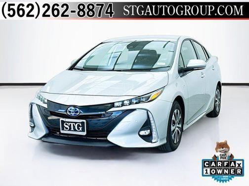 2022 toyota prius prime