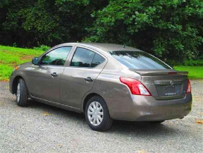 2014 nissan versa s plus in gloucester, va