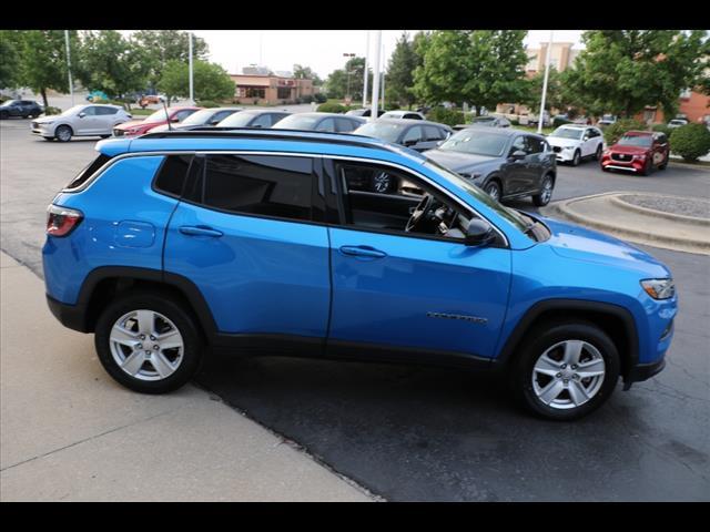 2022 jeep compass latitude