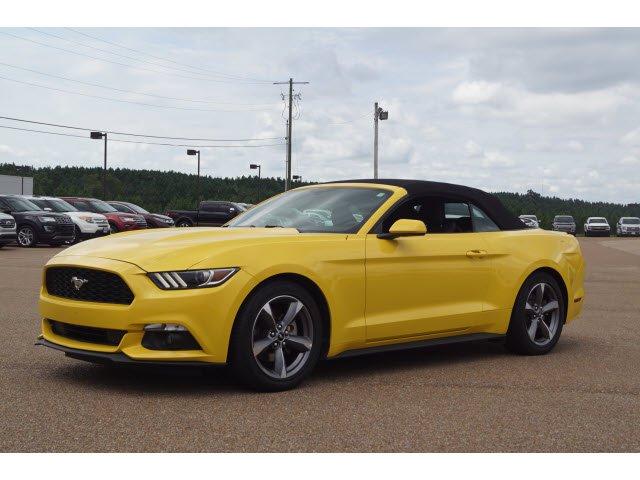 used 2015 ford mustang convertible grenada, ms 38901 for sale in dubard, mississippi