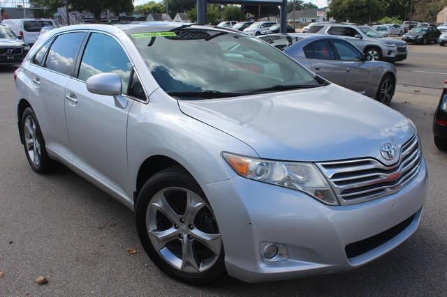 2010 toyota venza base